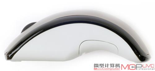 从侧面可以清晰看到它的弧形结构