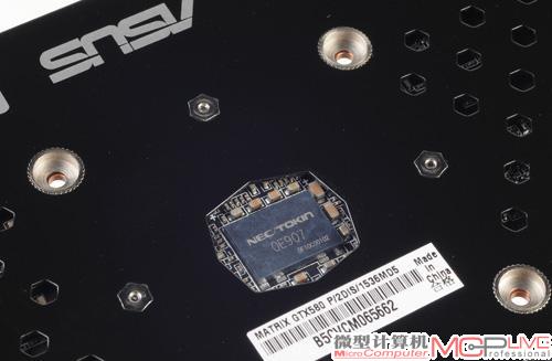 PCB背面具备的一颗耦合电容